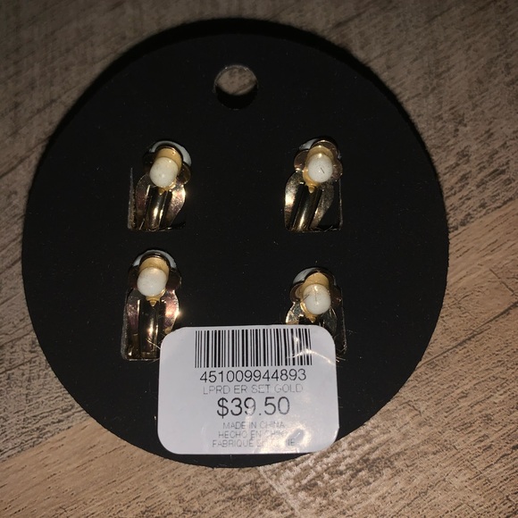 NWT Chico’s Clip On Earrings Gold Set - Picture 2 of 2